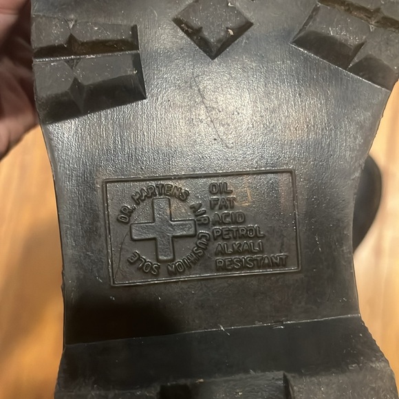 Dr Martens 2976 WOMEN'S FAUX FUR LINED CHELSEA BOOTS - Picture 5 of 6